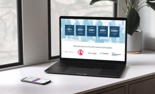 s&t people in the centre